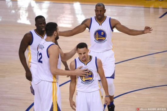 球队将赛前 球队将赛前